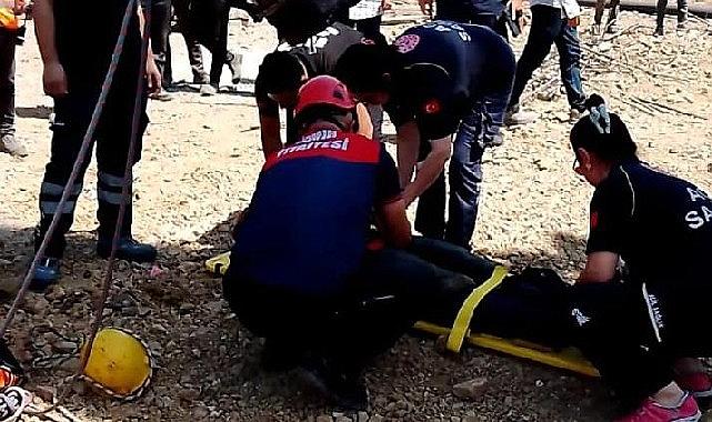 İzmir İtfaiyesi kuyuya düşen yurttaşı kurtardı İzmir İtfaiyesi kuyuya düşen yurttaşı kurtardı