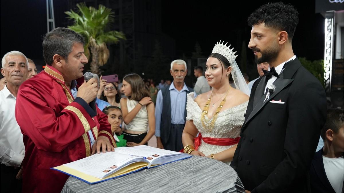 Basın camiasının sevilen ismi Ozan Ali Pehlül dünyaevine girdi - Videolu Haber