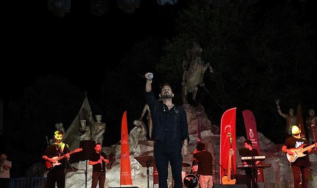 İnegöl Aydın Şahin İle Coştu İnegöl Aydın Şahin İle Coştu