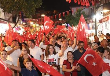 Çeşme'de 30 Ağustos Zafer Bayramı Coşkusu