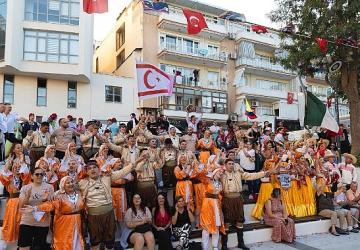 Halk Dansları Festivali'nden coşku dolu açılış