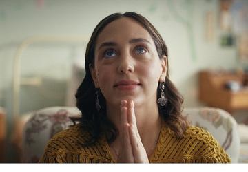 Netflix, Gupse Özay'ın Kaleminden Çıkan Platonik: Mavi Dolunay Otel'in Yeni Fragmanını Paylaştı!