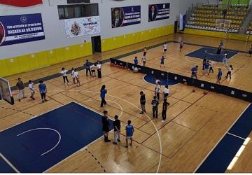 Kartepe Belediyesi Yaz Spor Okulları'nda Dolu Dolu Bir Yaz