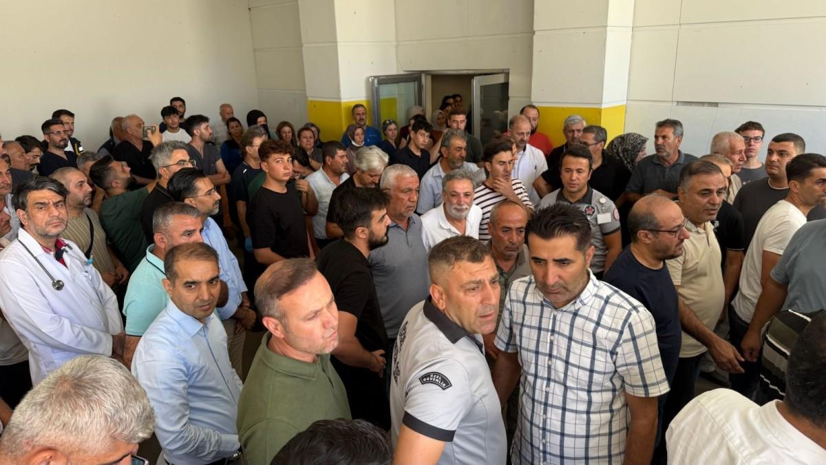 Diyarbakır’daki Kazada Hayatını Kaybeden Adıyamanlı Sağlık Çalışanları Son Yolculuklarına Uğurlandı - Videolu Haber