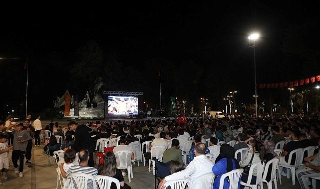 12 Dev Adama İnegöl'den Tam Destek