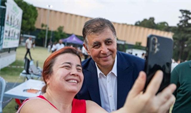 Başkan Tugay'dan çocuklara özel ilgi