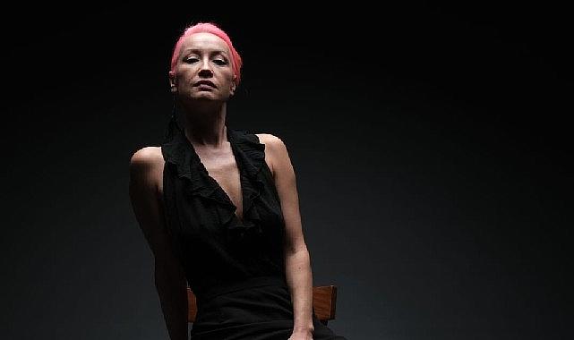 Elçin'den ilk tekli: İyileşmedim