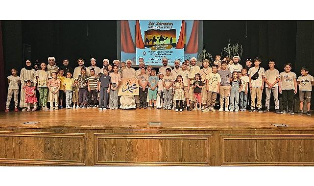 Kocaeli'de din görevlileri tiyatro oyunu sahneledi