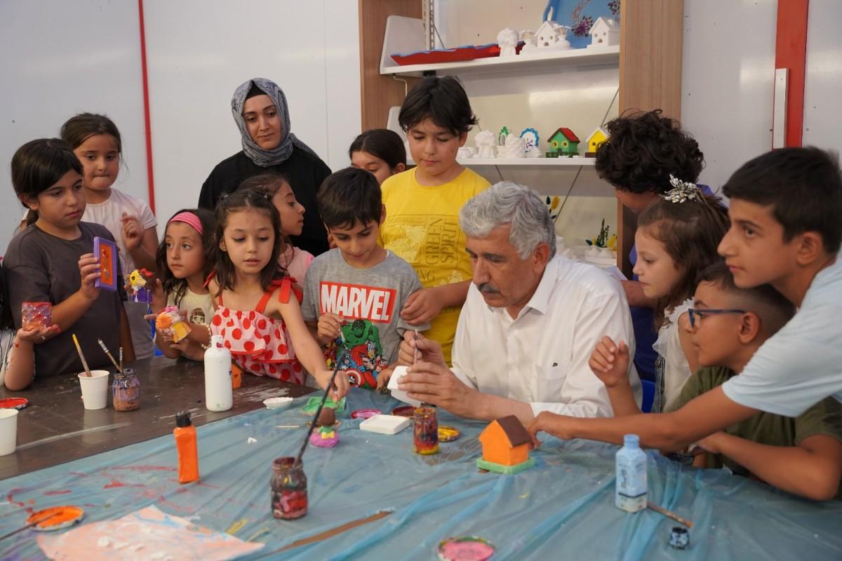 Kahta Belediyesi yaz sanat kursları genç yetenekleri yetiştiriyor Kahta Belediyesi yaz sanat kursları genç yetenekleri yetiştiriyor