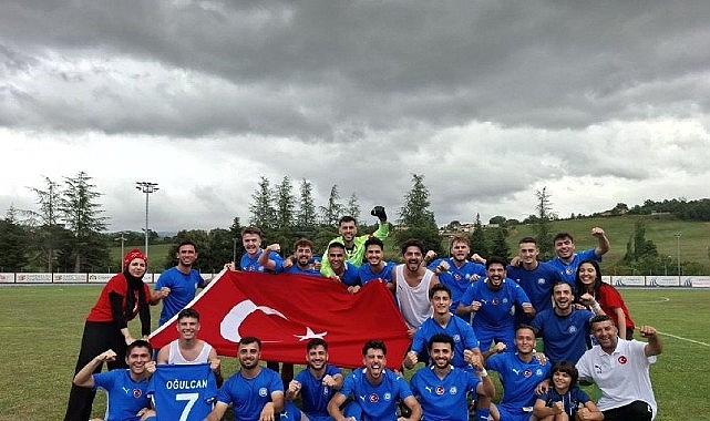 EÜ Futbol Takımı Avrupa'nın en iyi 4 takımı arasında yer aldı EÜ Futbol Takımı Avrupa'nın en iyi 4 takımı arasında yer aldı