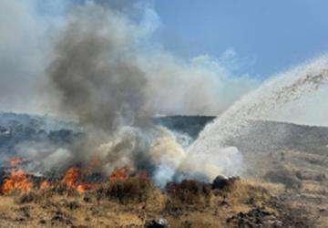 İzmir İtfaiyesi kentsel ve kırsal yangınlarla mücadele ediyor