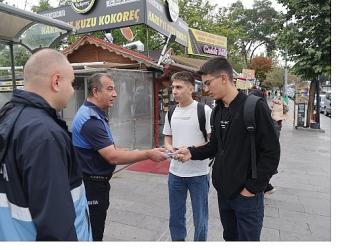 Başkan Rasim Arı'dan Öğrencilere Bitmeyen Kalem Sürprizi