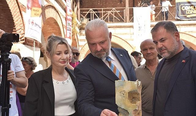 Menemen'de festival coşkusu “Hemhal" ile başladı