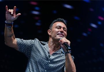 Çim Konserleri'nde Mustafa Sandal coşkusu