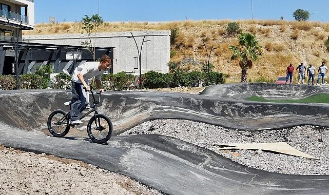 Bornova'da pedallar geleceğe dönecek Bornova'da pedallar geleceğe dönecek