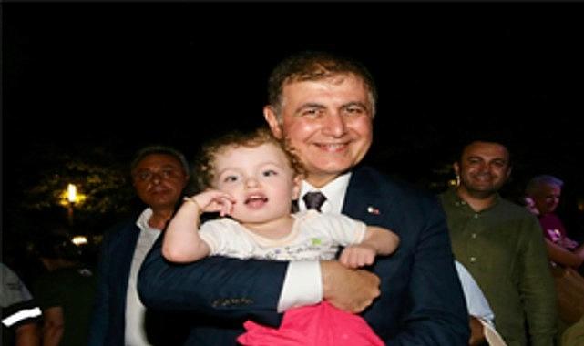 Başkan Tugay, Alaybey Mahalle Şenliği'ne katıldı Başkan Tugay, Alaybey Mahalle Şenliği'ne katıldı