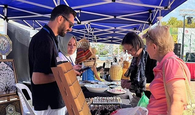 Sanatkâr ve Zanaatkârlar Gölcük'te Bir Araya Geldi