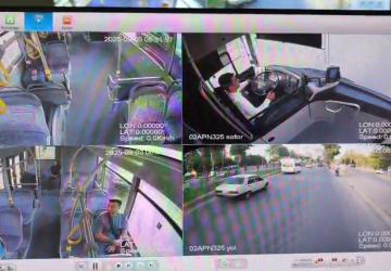 Adıyaman Belediyesi’nde çalışan halk otobüsü şoförünün duyarlılığı faciayı önledi - Videolu Haber