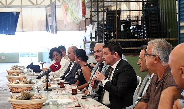 Başkan Erkan Aydın, Dikkaldırım'da vatandaşla buluştu Başkan Erkan Aydın, Dikkaldırım'da vatandaşla buluştu