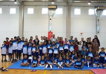 Formalar Başkan Türkmen'in Elinden