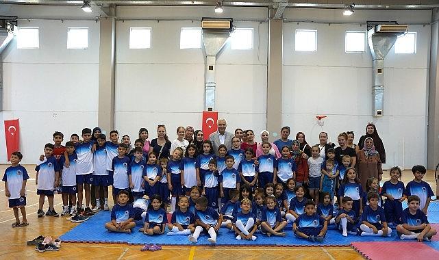 Formalar Başkan Türkmen'in Elinden