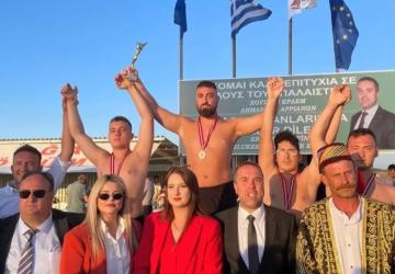 İpsalaspor Pehlivanları Yunanistan’dan Zaferle Döndü