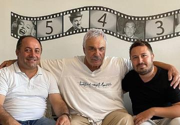 Usta Oyuncu Halil Ergün, Genç Yeteneklerle Etiler'de Buluştu!