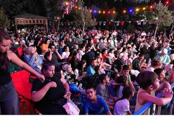 Keçiören'de Açık Hava Sinemalarına Yoğun İlgi