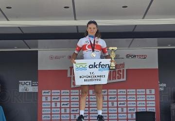 Akfen İnşaat'ın Desteklediği Millî Sporcu Ekin Ereke, U23 Kadın Kategorisinde Türkiye Şampiyonu Oldu