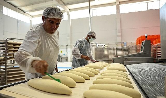Lezzetli ve kaliteli ekmek uygun fiyatla halkla buluşuyor Lezzetli ve kaliteli ekmek uygun fiyatla halkla buluşuyor