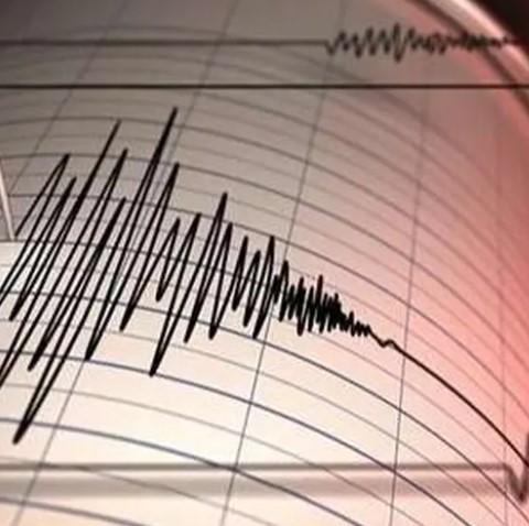 Balıkesir Sındırgı’da 4,2 Büyüklüğünde Deprem! Balıkesir Sındırgı’da 4,2 Büyüklüğünde Deprem!