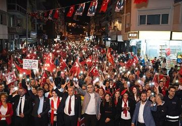 Balçova'da festival ve konserli Zafer Bayramı coşkusu