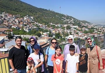 Minik arkeologlar Bursa'nın tarihi mekanlarını gezdi