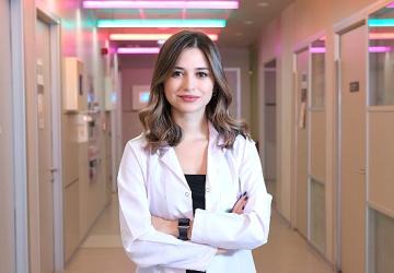 İlişkilerde 'dadı' rolü kadınları yalnızlığa sürüklüyor!