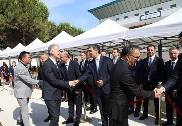 İnegöl'de Hem Yeni Eğitim Öğretim Yılı Hem Yeni Okul Birlikte Açıldı