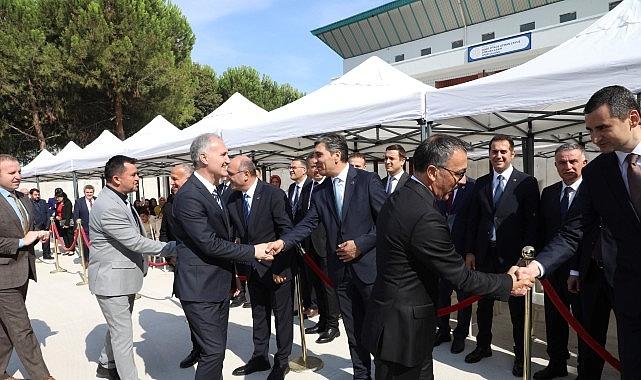 İnegöl'de Hem Yeni Eğitim Öğretim Yılı Hem Yeni Okul Birlikte Açıldı