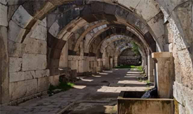 Büyükşehir'den Smyrna Antik Kenti'ne “tarihi destek" Büyükşehir'den Smyrna Antik Kenti'ne “tarihi destek"