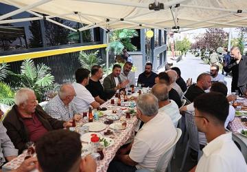 Rasim Başkan'ın Gönül Buluşmaları Şehrin Her Noktasında Sürüyor