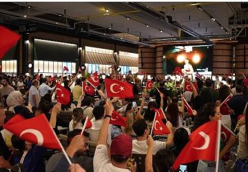 Terminal Kadıköy'de Spor Coşkusu: Basketbol, Futbol ve Voleybol Maçlarıyla Binlerce Seyirciyi Buluşturdu