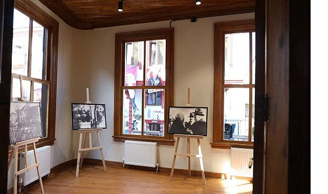 Cumhuriyet Galerisi Kapılarını Açıyor Cumhuriyet Galerisi Kapılarını Açıyor