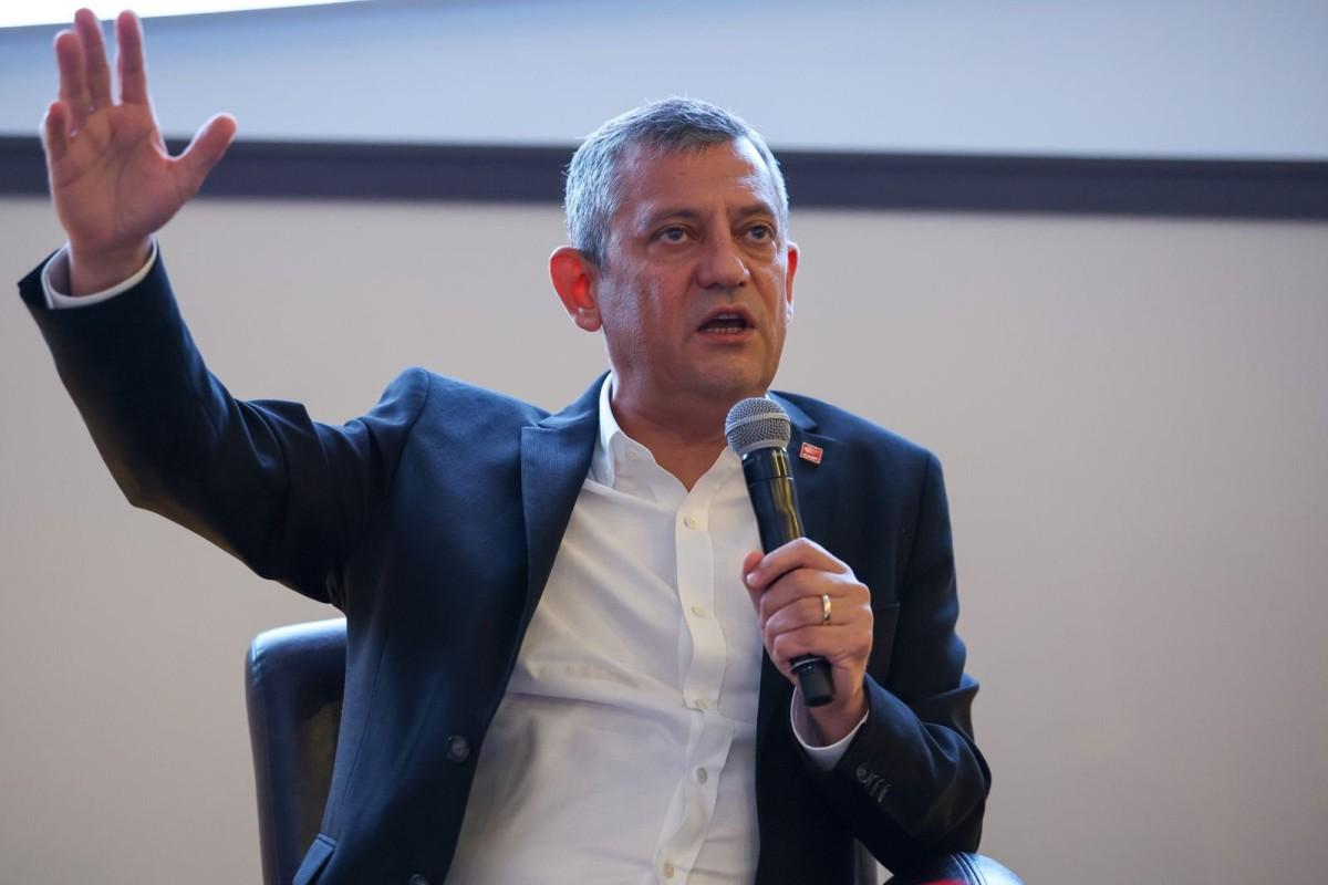 Özgür Özel'den 'kayyım' çıkışı: ‘En fazla 6 gün durur’ Özgür Özel'den 'kayyım' çıkışı: ‘En fazla 6 gün durur’