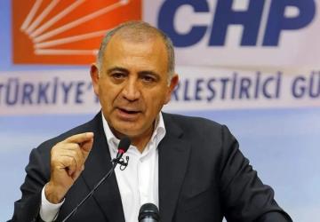 CHP İstanbul İl Kongresi iptal edildi: Özgür Çelik ve yönetimi görevden alındı, yerine geçici kurul atandı