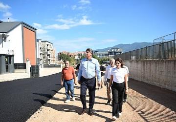 Kartepe'de Asfalt Atağı Devam Ediyor