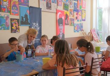 Başkan Çerçioğlu'ndan yaz kurslarında yaratıcı ruhlara destek aydınlı çocuklar sanatsal tasarımla tanışıyor