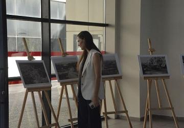 EÜ'de “İzmir'in Kurtuluşu" sergisi sanatseverlerin beğenisine sunuldu