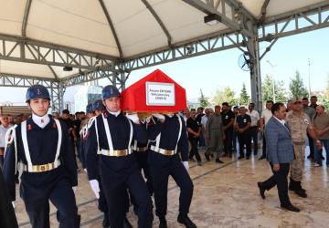 Adıyamanlı Uzman Çavuş Abuzer Ertürk son yolculuğuna uğurlandı