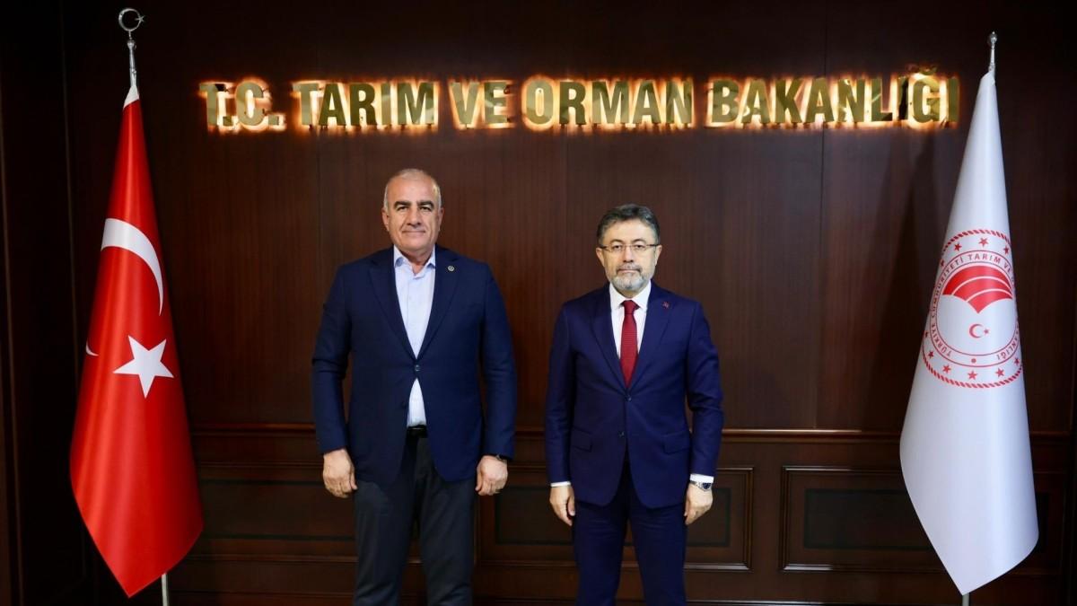 Milletvekili Hüseyin Özhan, Bakan İbrahim Yumaklı’yı ziyaret etti