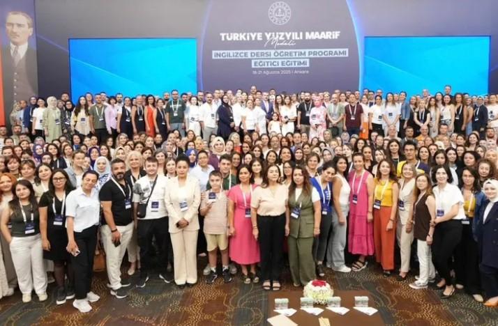 Bakan Tekin: Yabancı Dil Eğitiminde Yeni Dönem Başlıyor Bakan Tekin: Yabancı Dil Eğitiminde Yeni Dönem Başlıyor