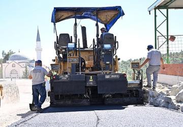 Büyükşehir, Gördes'i Asfaltladı