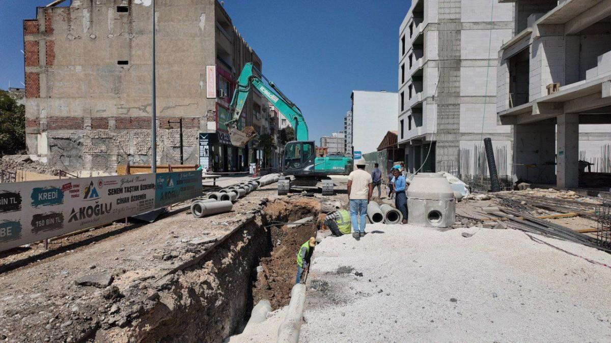Adıyaman’da JICA-1 Projesi kapsamında Gölbaşı Caddesi’nde altyapı yenileme çalışmaları sürüyor - Videolu Haber Adıyaman’da JICA-1 Projesi kapsamında Gölbaşı Caddesi’nde altyapı yenileme çalışmaları sürüyor - Videolu Haber